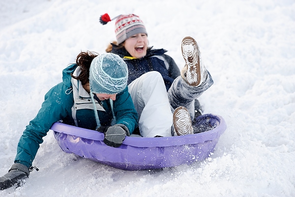 snow_day_sledding11_3740
